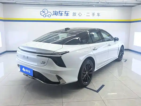 Hongqi H6 2026