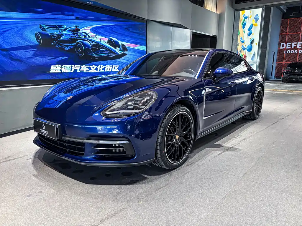 Porsche Panamera 2020 — фото 1