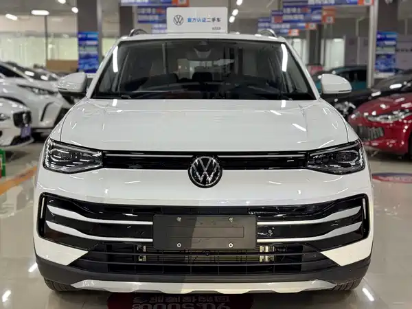Volkswagen Tharu 2025