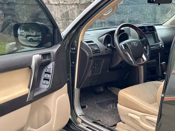 Toyota Prado 2013