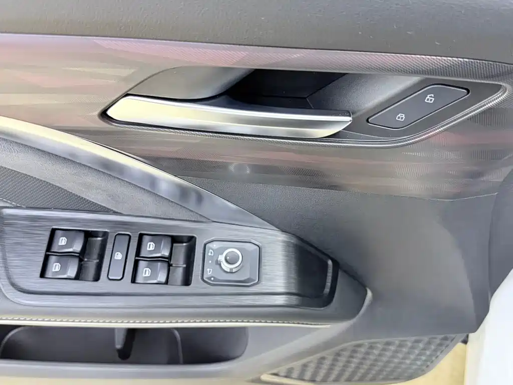 Haval H6 2023 — фото 17