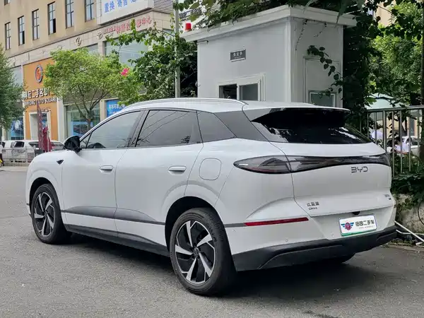 BYD Sealion 06 2025