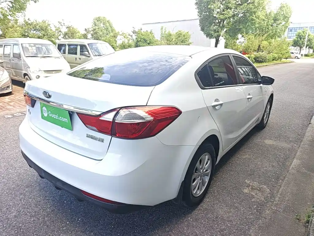 Kia K3 2016