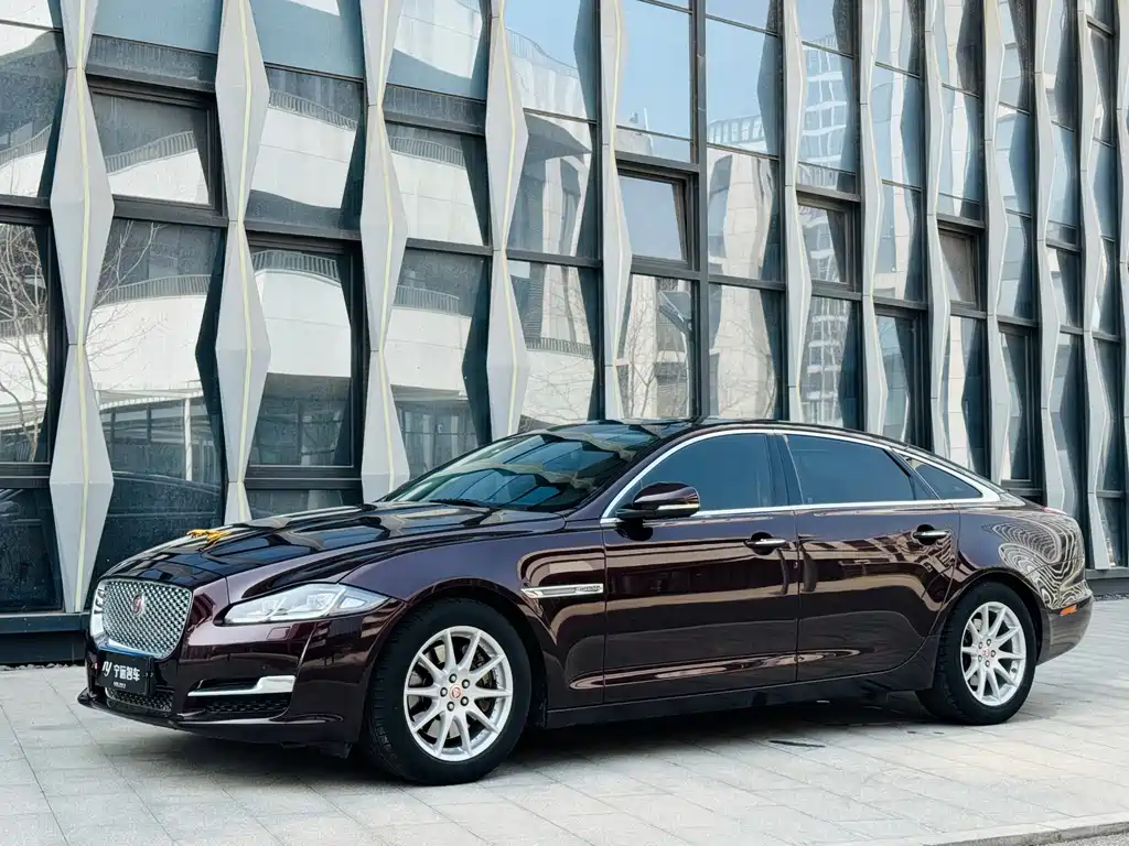 Jaguar XJ 2018