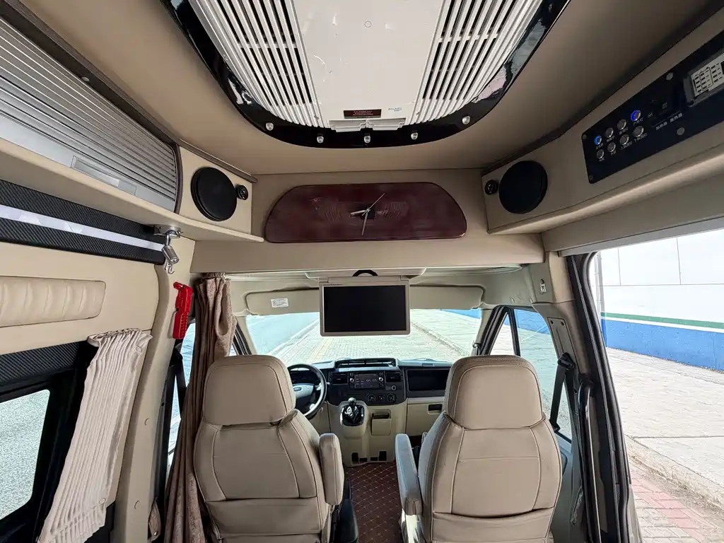 Ford New Generation Transit 2016 — фото 19