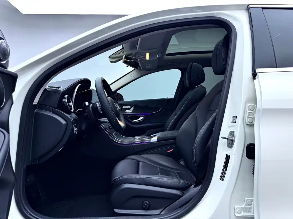 Mercedes-Benz C-Class 2020 — фото 13
