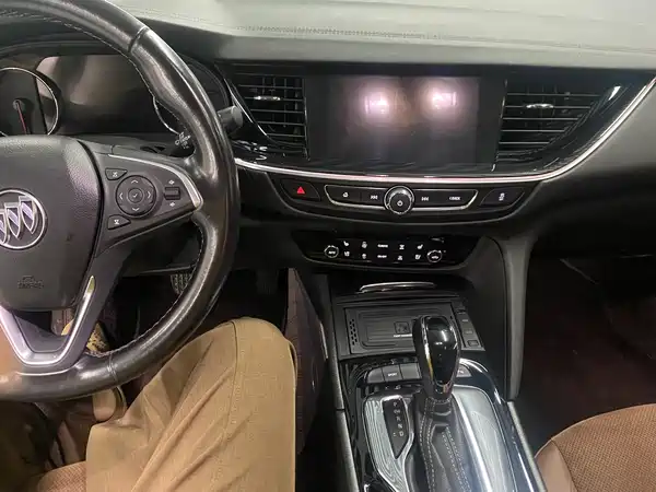 Buick Regal 2019