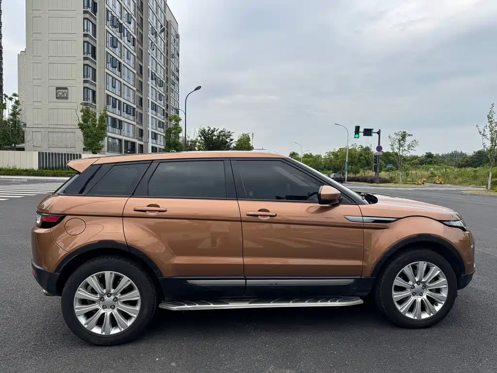 Land Rover Evoque 2016 — фото 13
