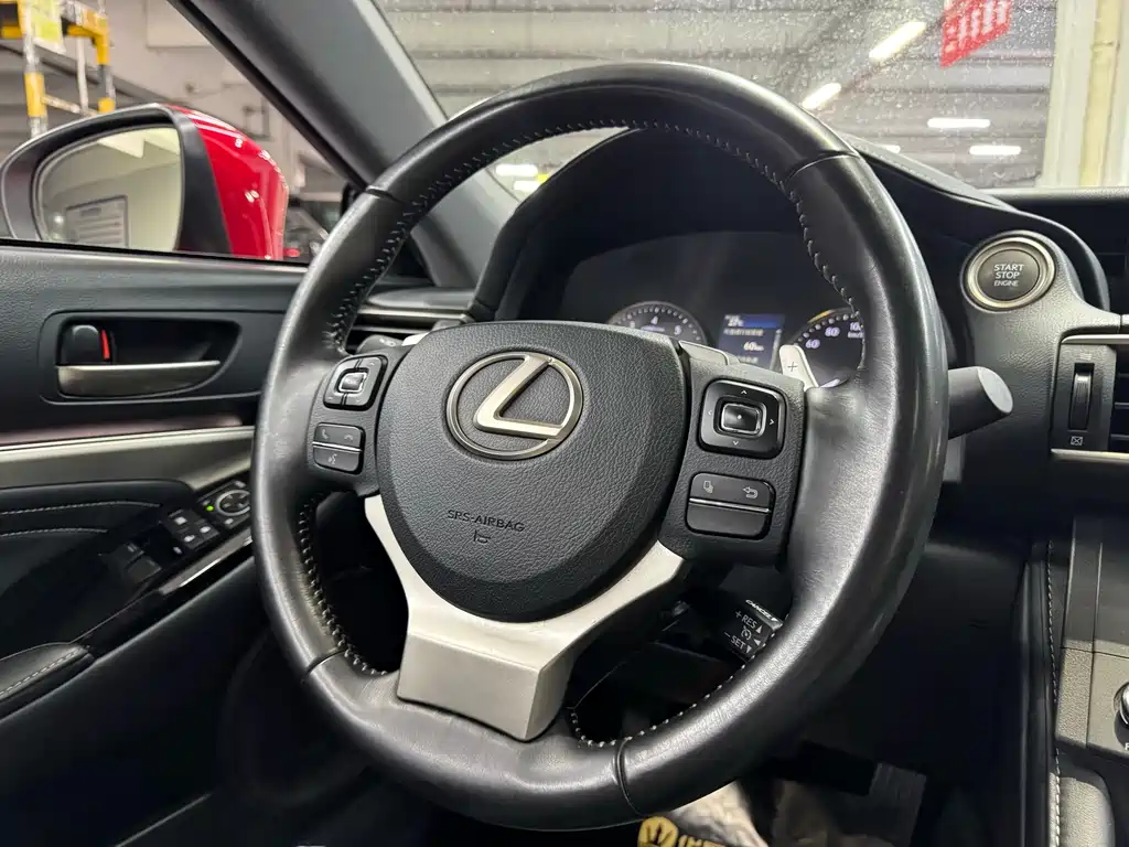 Lexus RC 2018 — фото 13