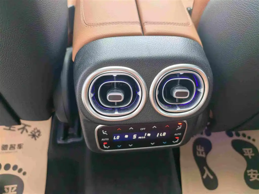 Mercedes-Benz GLC 2025 — фото 13