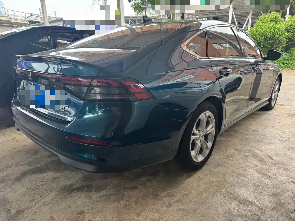 Honda Accord 2023 — фото 10