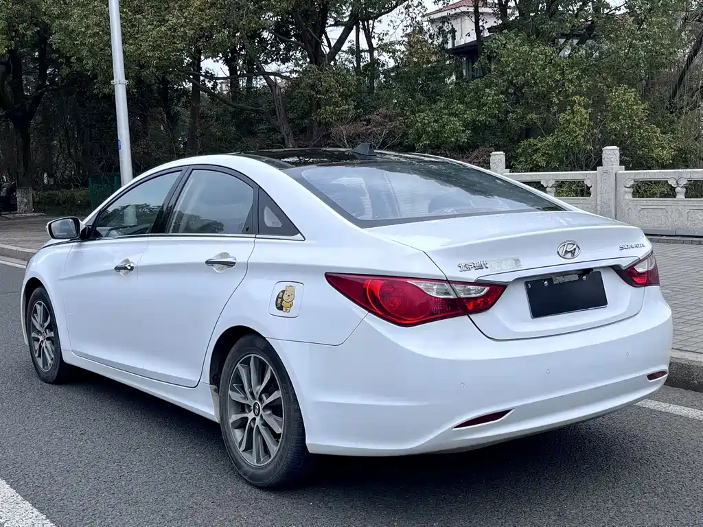 Hyundai Sonata 2013 — фото 6