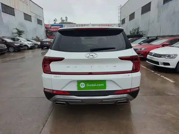 Hyundai Santa Fe 2022