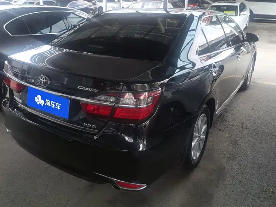 Toyota Camry 2017