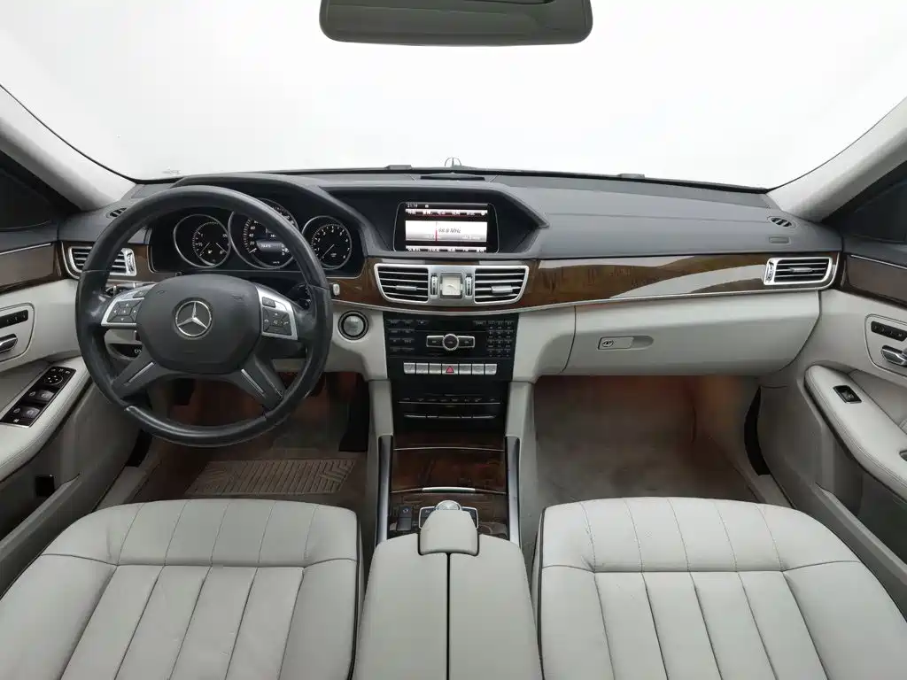 Mercedes-Benz E-Class 2015