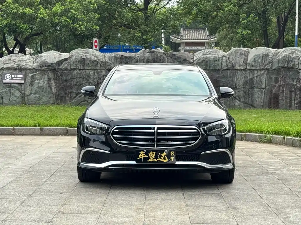 Mercedes-Benz E-Class 2022 — фото 2