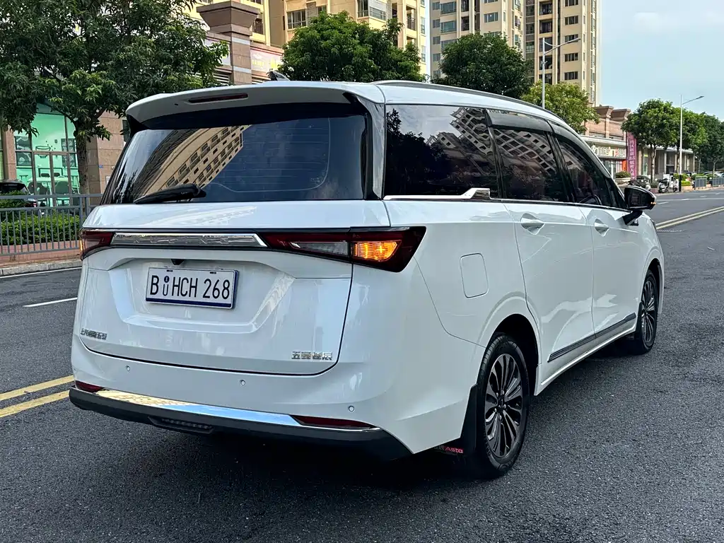 Wuling Jiachen 2022