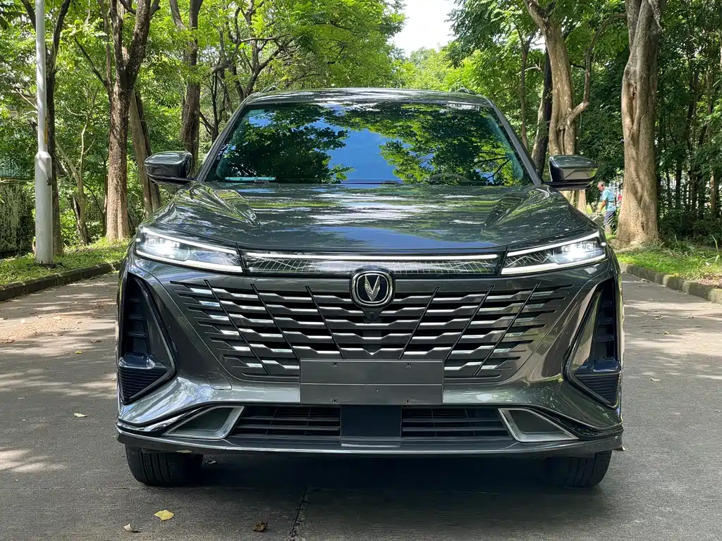 Changan CS75PLUS 2023 — фото 4
