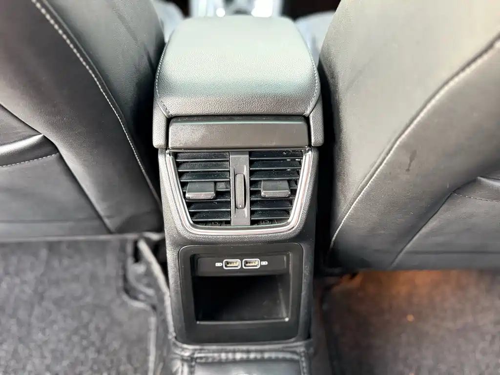 Skoda Octavia 2019 — фото 24