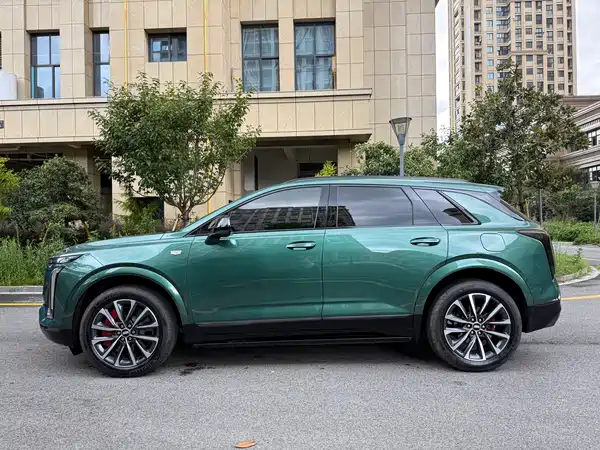 Cadillac XT5 2025