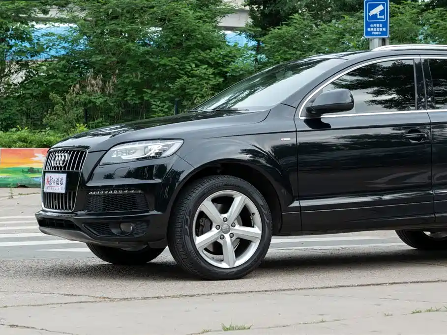 Audi Q7 2015 — фото 12