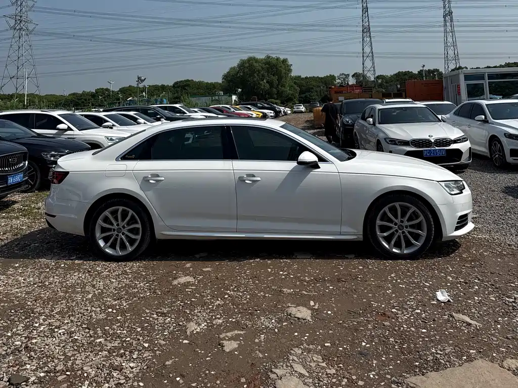 Audi A4L 2017