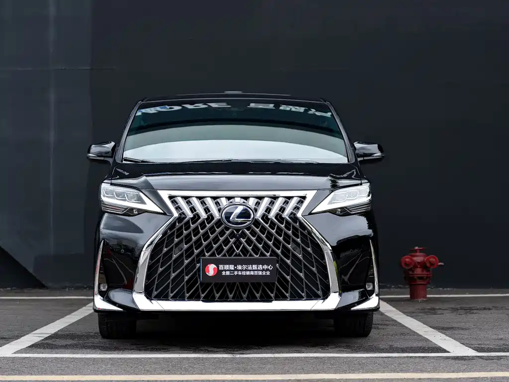 Lexus LM 2020 — фото 2