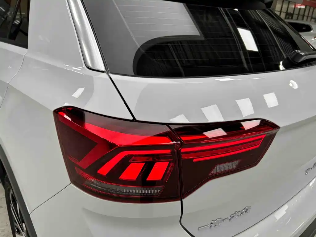 Volkswagen T-Roc 2022 — фото 19