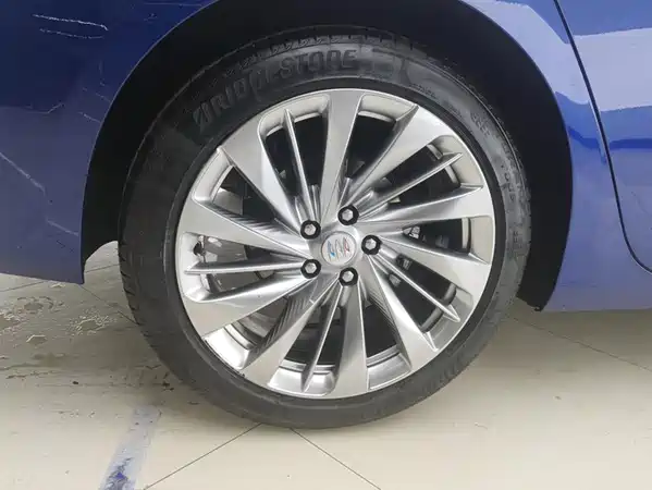 Buick LaCrosse 2023