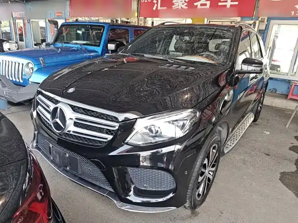 Mercedes-Benz GLE 2016