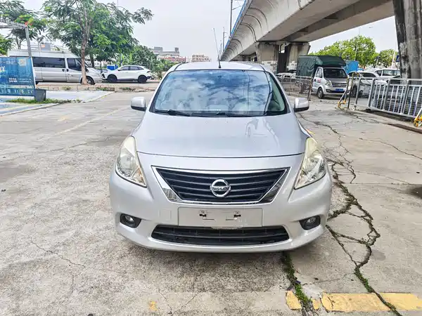 Nissan Sunny 2013