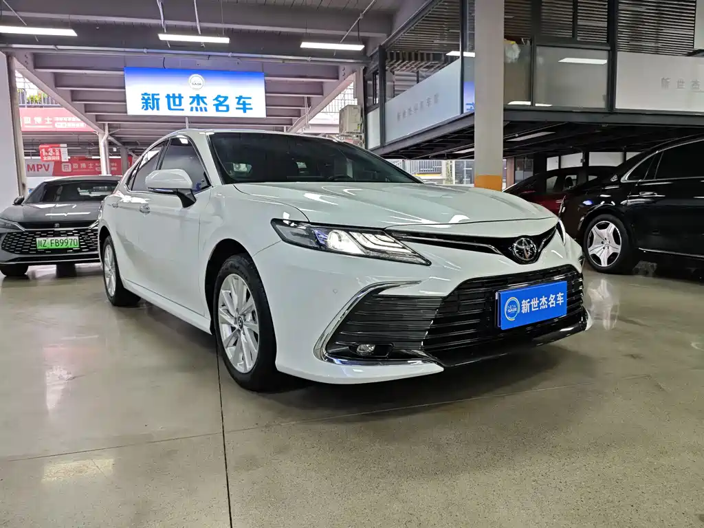 Toyota Camry 2023
