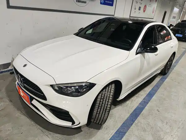 Mercedes-Benz C-Class 2024