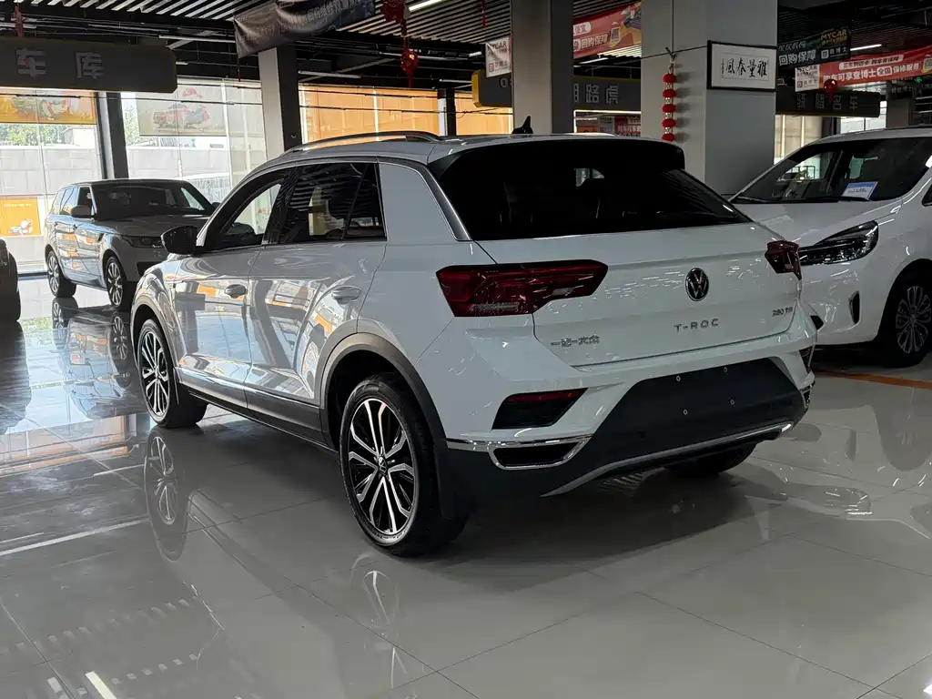 Volkswagen T-Roc 2023