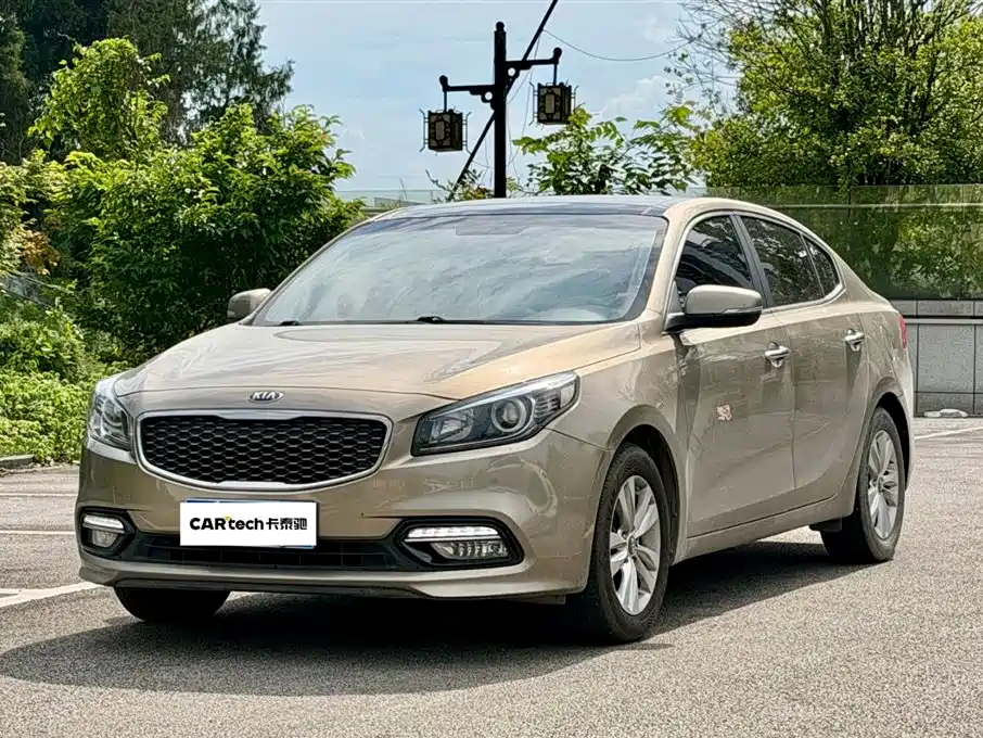 Kia K4 2015 — фото 1