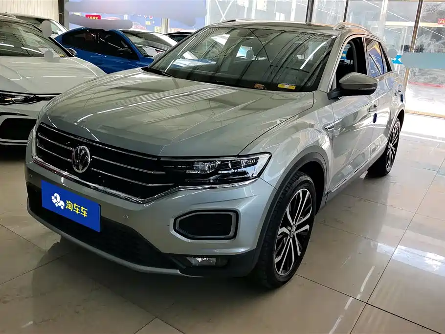 Volkswagen T-Roc 2020 — фото 1