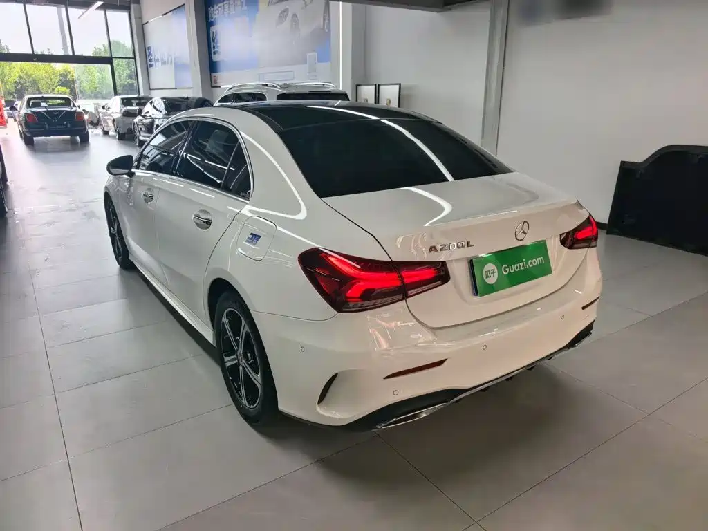 Mercedes-Benz A-Class 2022 — фото 12