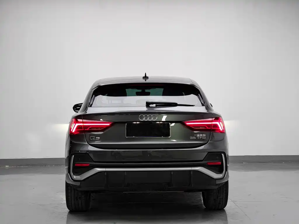 Audi Q3 Sportback 2023 — фото 6