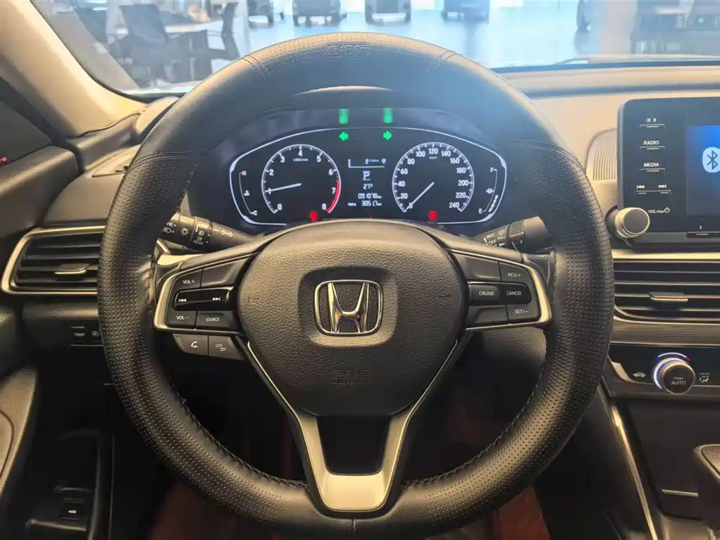 Honda Accord 2021 — фото 10