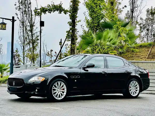 Maserati Quattroporte 2010
