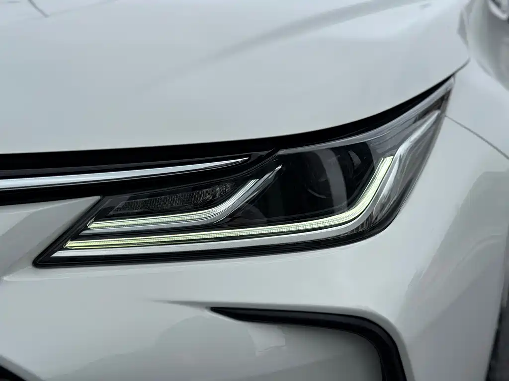 Toyota Corolla 2020 — фото 16