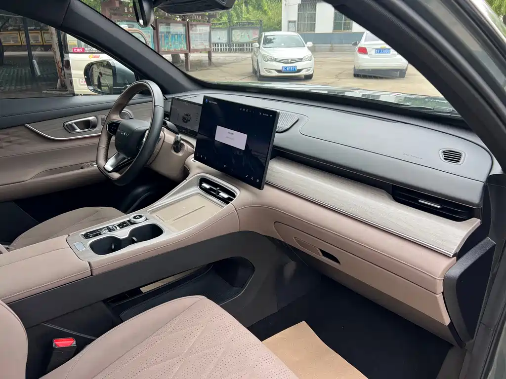Chery Tiggo 8 PLUS 2024 — фото 16