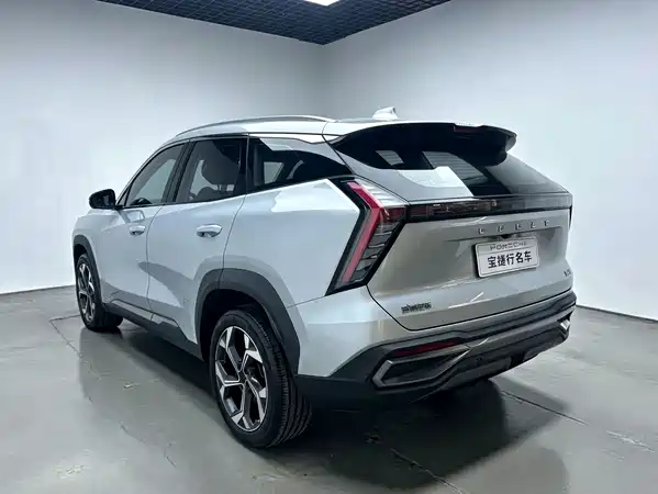 Geely Boyue L 2024