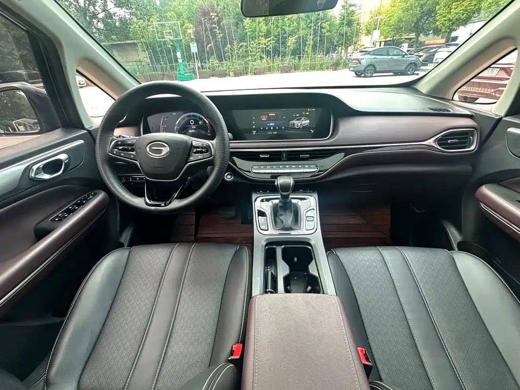 GAC Motor Trumpchi M6 2022 — фото 15