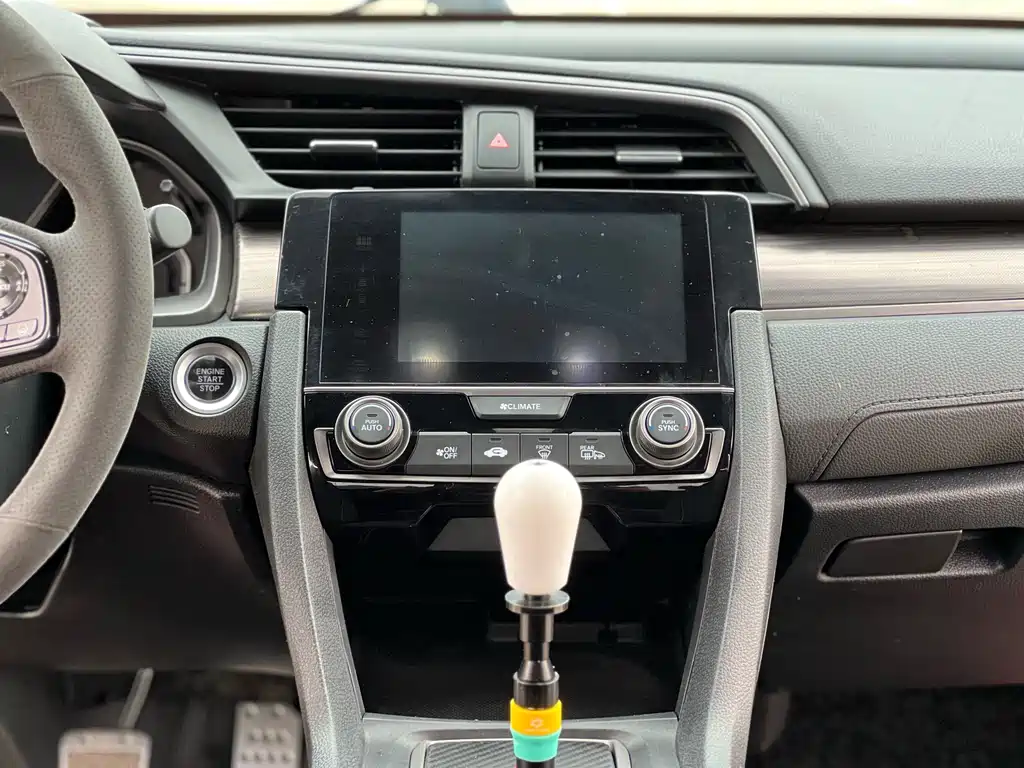 Honda Civic 2020 — фото 13