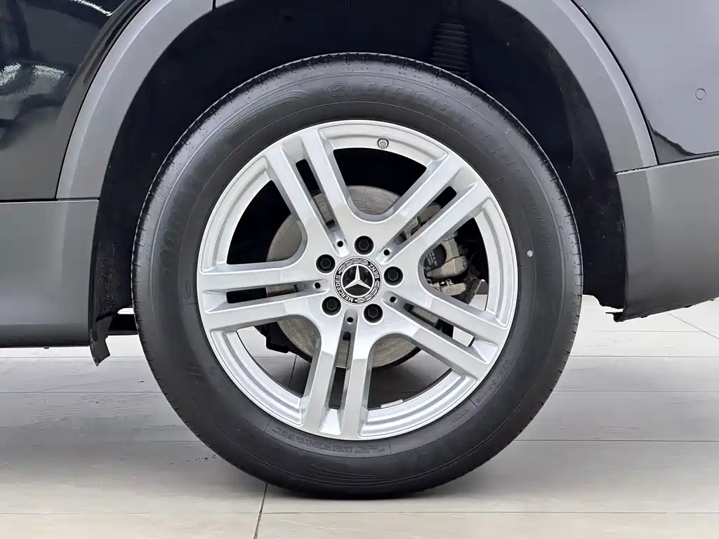 Mercedes-Benz GLB 2023 — фото 16