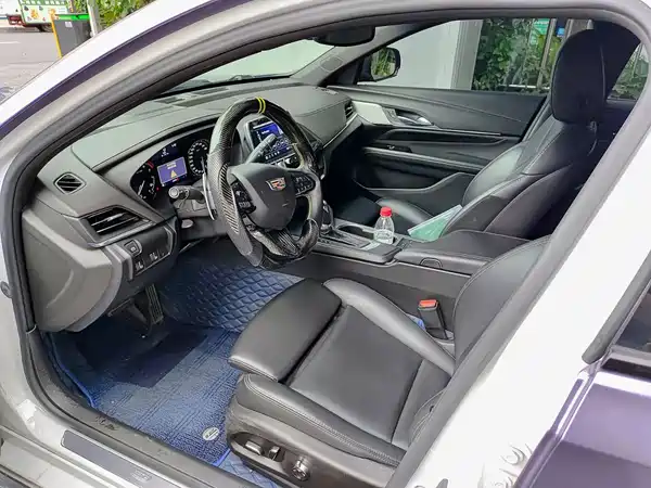 Cadillac CT4 2021