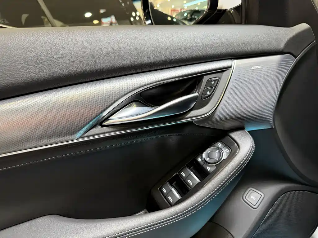 Cadillac CT5 2024 — фото 19