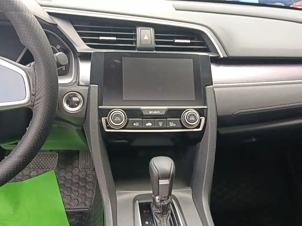 Honda Civic 2017 — фото 13