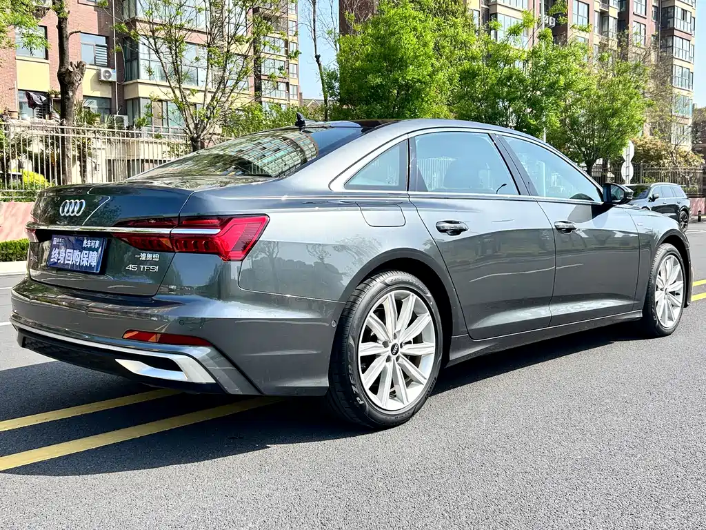 Audi A6L 2024 — фото 8